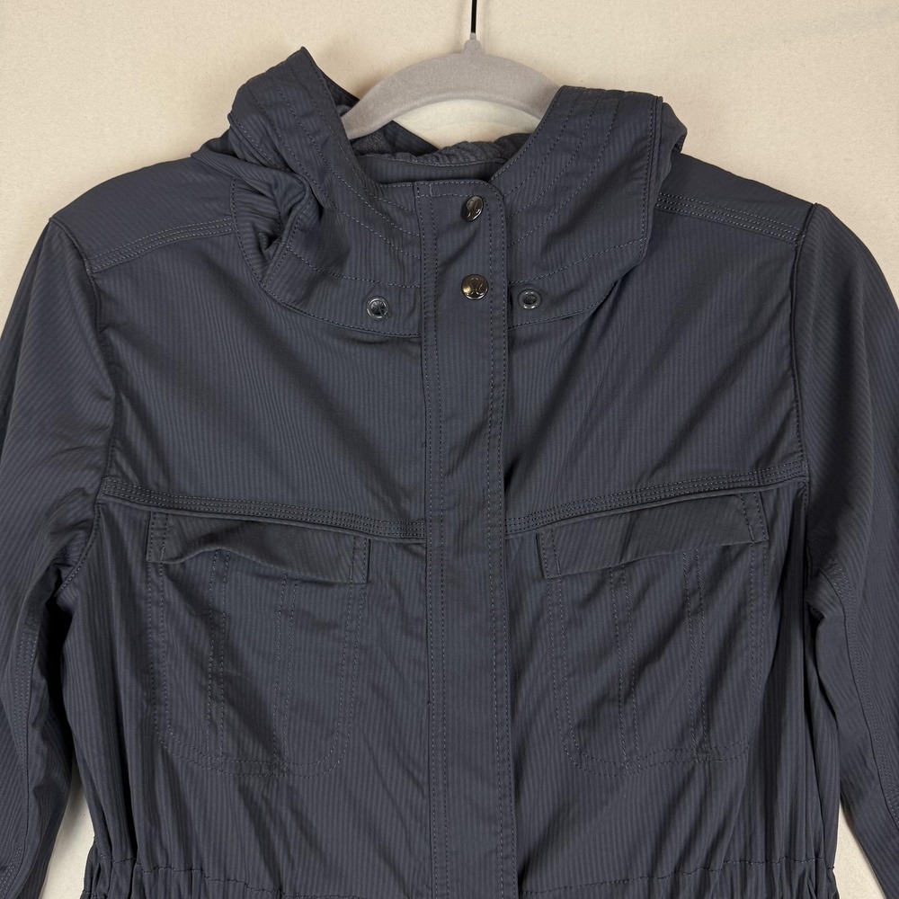 Lululemon Jacket Womens Small Blue Hooded Full Zip Windbreaker Long Ruffle Hem - Picture 3 of 15